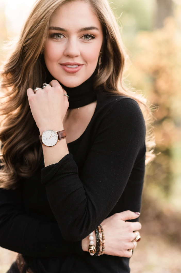 Laura Leigh T — Sculp Agency